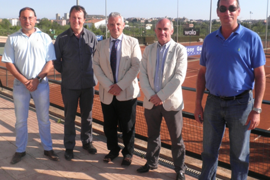 El Presidente de la RFET, Jos Luis Escauela, visita el CT Urgell