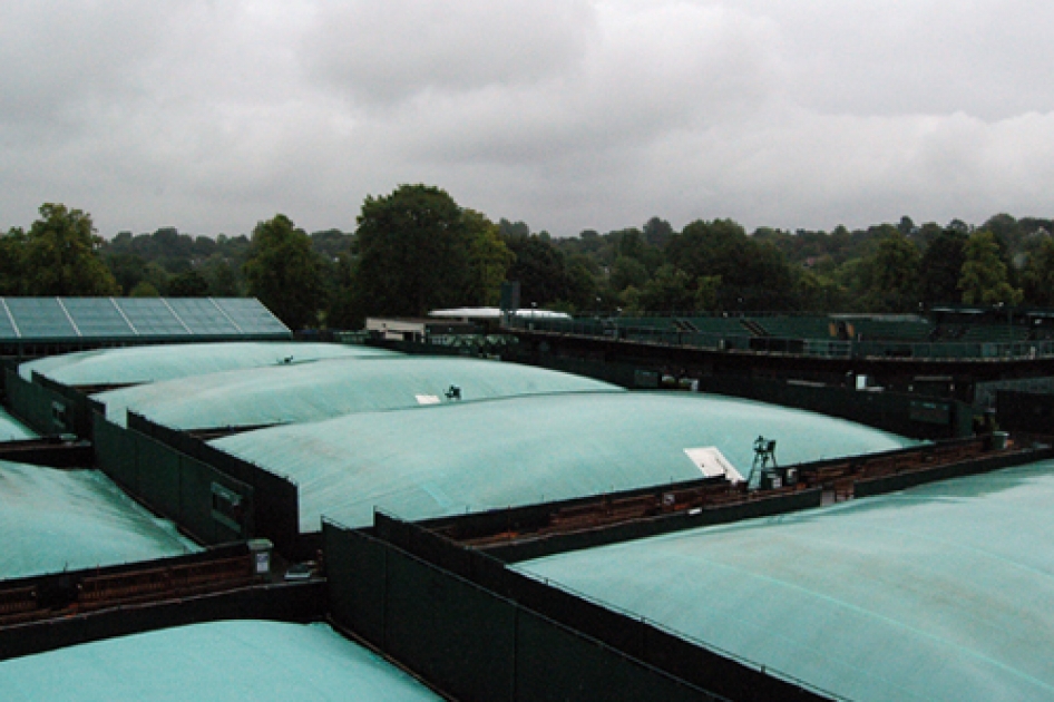 La lluvia aplaza la última jornada de previas en Wimbledon donde Silvia Soler se retira