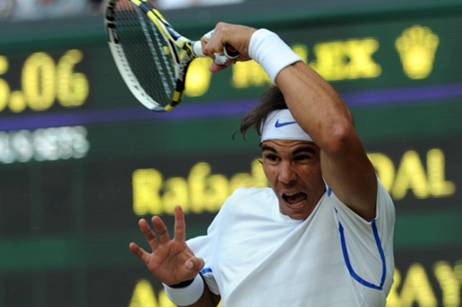 Nadal jugará su quinta final en Wimbledon ante un Djokovic que se asegura el nº 1 mundial