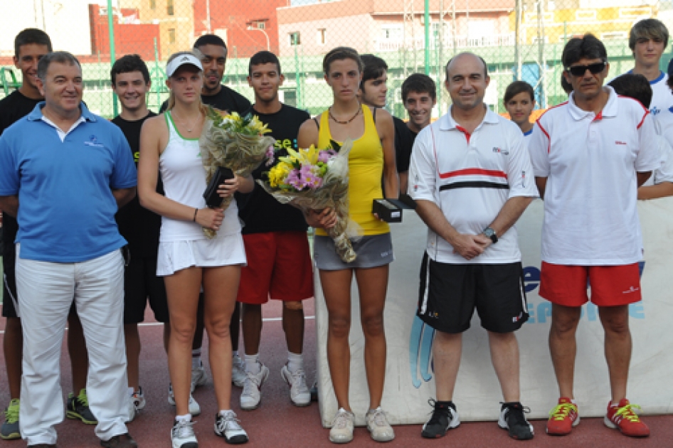 Victoria de Rocío De la Torre en el ITF femenino de Melilla
