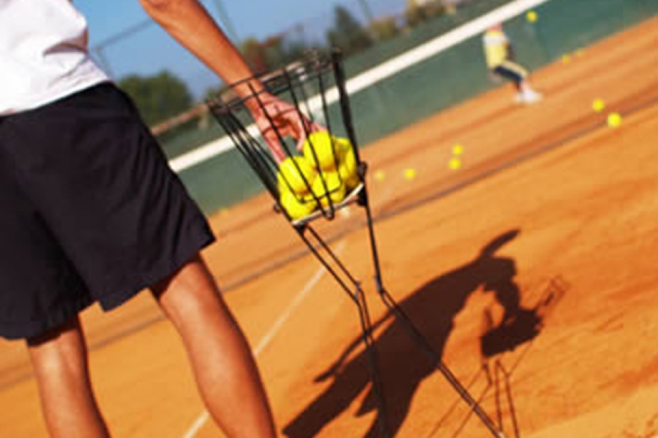 Gran acogida de los cursos intensivos de Monitor Nacional de Tenis del mes de julio