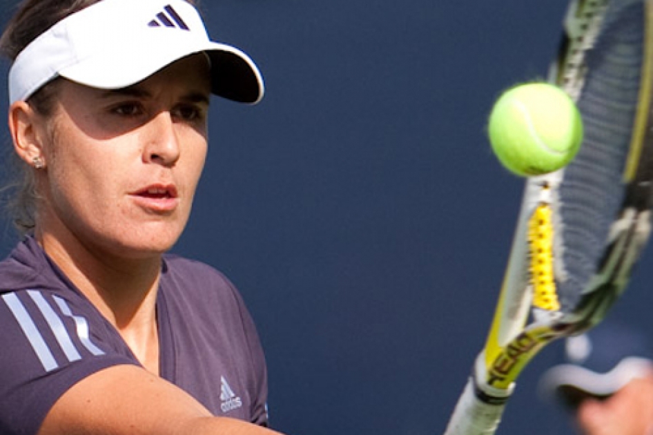 Anabel Medina y Mª José Martínez debutan con victoria en el WTA Premier de Toronto Anabel Medina y Mª José Martínez debutan con victoria en el WTA Premier de Toronto