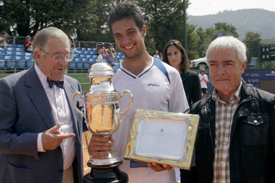 El francs Rodrigues gana en Vigo ante un Carlos Caldern que deja escapar su quinta final