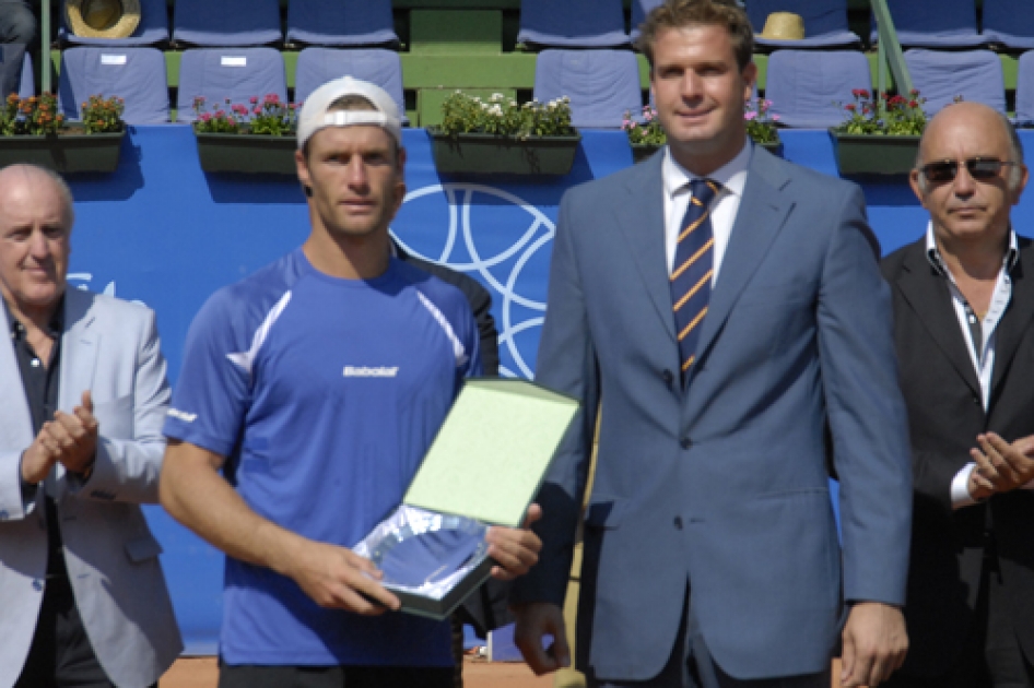 Daniel Gimeno se ve superado por el francs Chardy en la final del Challenger de Madrid