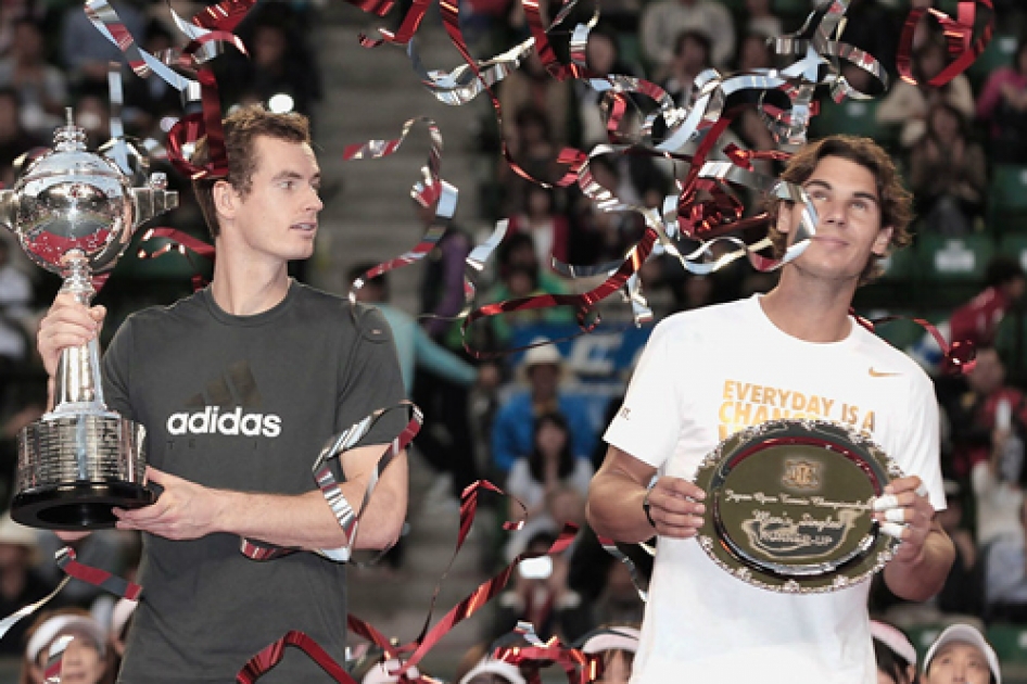 Nadal cede la corona de Tokyo ante un Murray que remonta la final Nadal cede la corona de Tokyo ante un Murray que remonta la final
