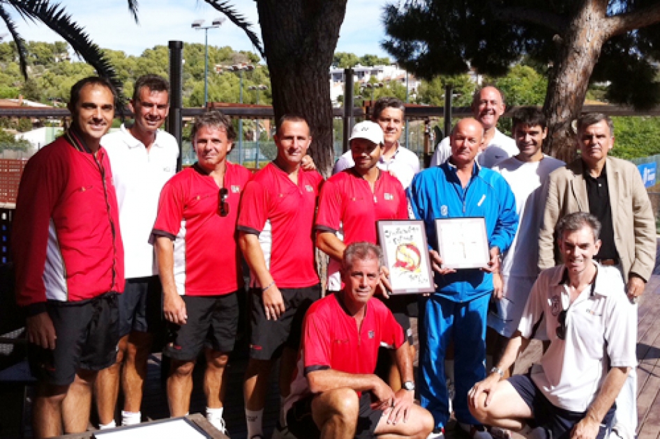 Histrico doblete del CT Tarragona en los Campeonatos de Espaa +40 y +60 masculinos