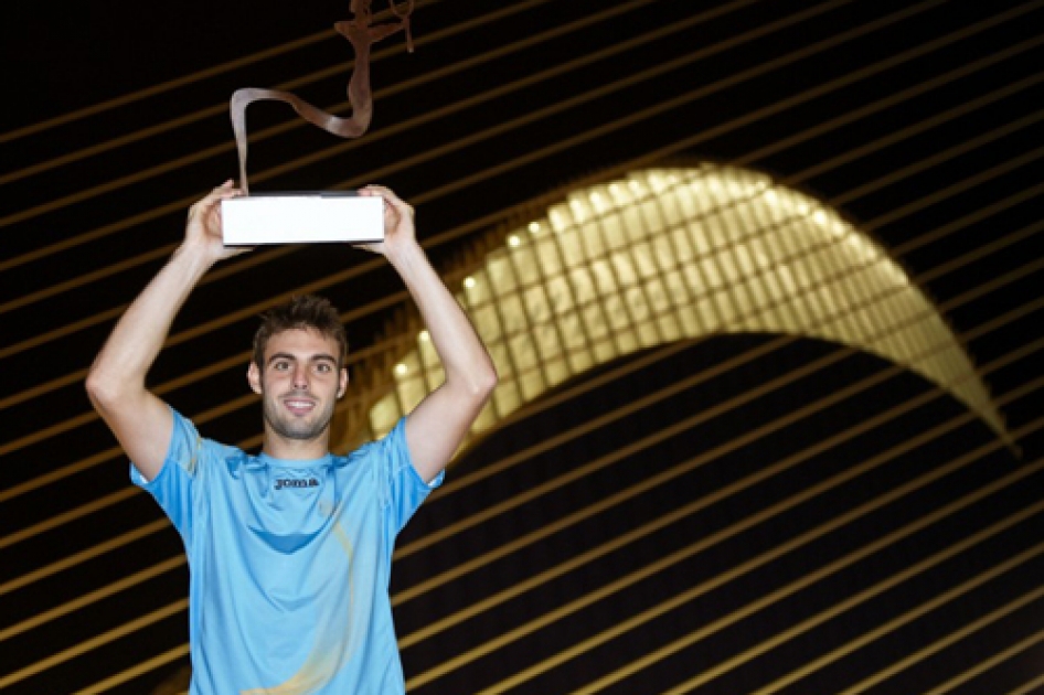 Marcel Granollers conquista en Valencia su tercer título Marcel Granollers conquista en Valencia su tercer título