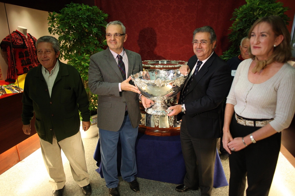 La RFET y el Ayuntamiento de Sevilla acercan al público la historia de España en la Copa Davis