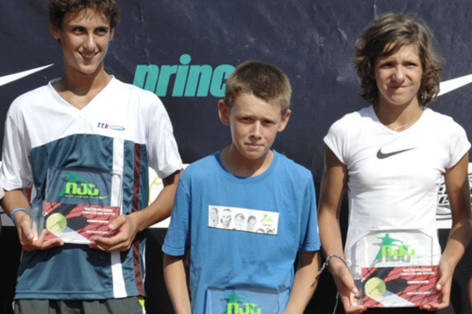 Rebeka Masarova se queda a las puertas de la final del Masters Nike Junior Tour en Florida Rebeka Masarova se queda a las puertas de la final del Masters Nike Junior Tour en Florida