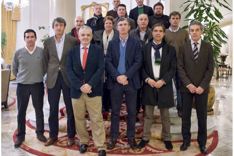 La Federación Vasca de Tenis celebra su 25º Aniversario con una gala en Bilbao La Federación Vasca de Tenis celebra su 25º Aniversario con una gala en Bilbao