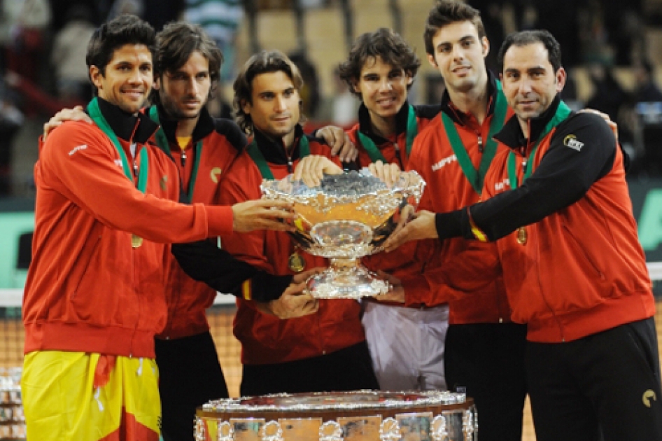 España se lleva el trofeo europeo al país con mejores resultados del año 2011 España se lleva el trofeo europeo al país con mejores resultados del año 2011