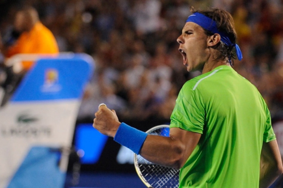 Nadal remonta ante Berdych y se reencontrará con Federer por un puesto en la gran final Nadal remonta ante Berdych y se reencontrará con Federer por un puesto en la gran final