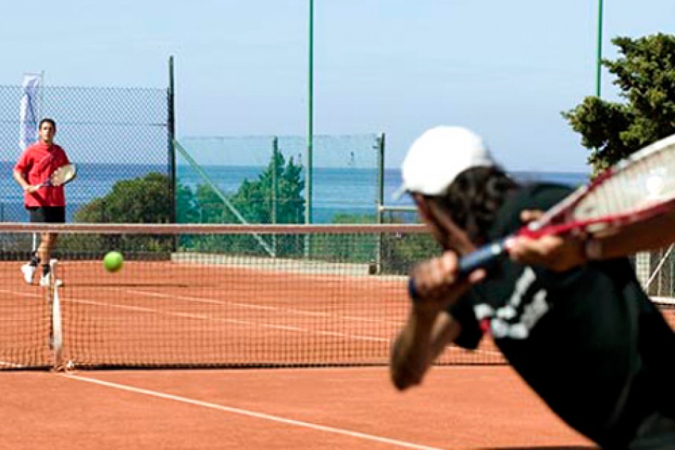 Marbella organiza el primer torneo internacional de veteranos del ao