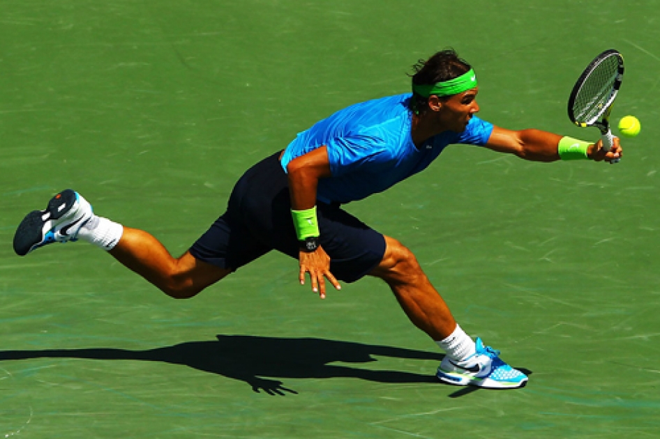 Nadal se retira en Miami y no juega la semifinal ante Murray a causa de su lesin de rodilla  