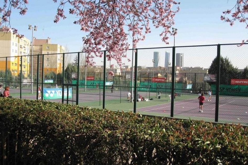 Adrin Menndez y Mati Muoz ganan el Campeonato de Espaa Universitario de Tenis