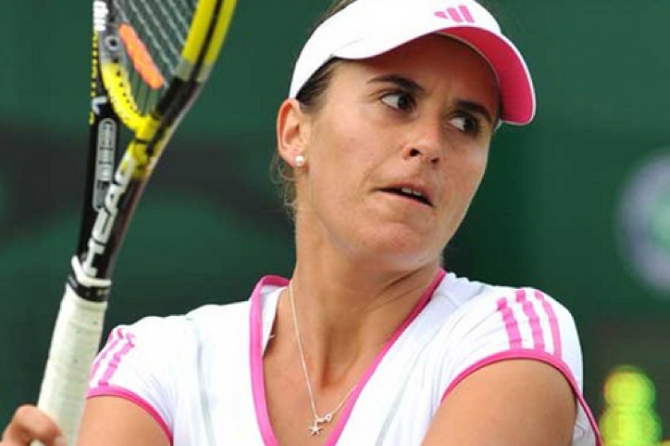 Anabel Medina cede ante Serena Williams y deja sin españolas el cuadro femenino de Roma Anabel Medina cede ante Serena Williams y deja sin españolas el cuadro femenino de Roma