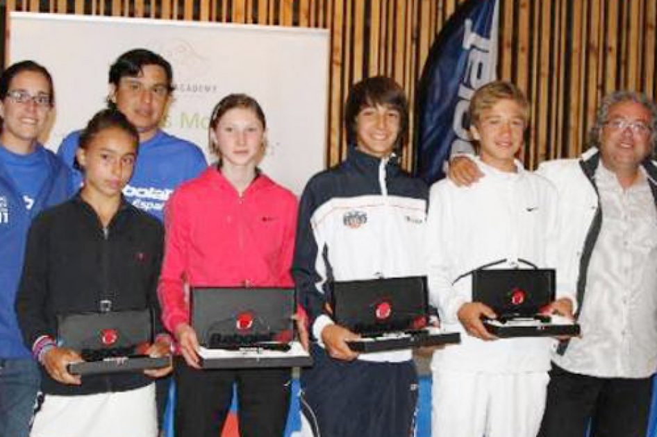 Carlos Divar y Cristina Bucsa se llevan la Babolat Cup Infantil en Madrid