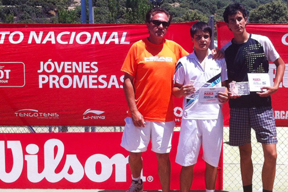 Alberto Romero y Mara Gutirrez ganan el torneo cadete Marca de Las Rozas