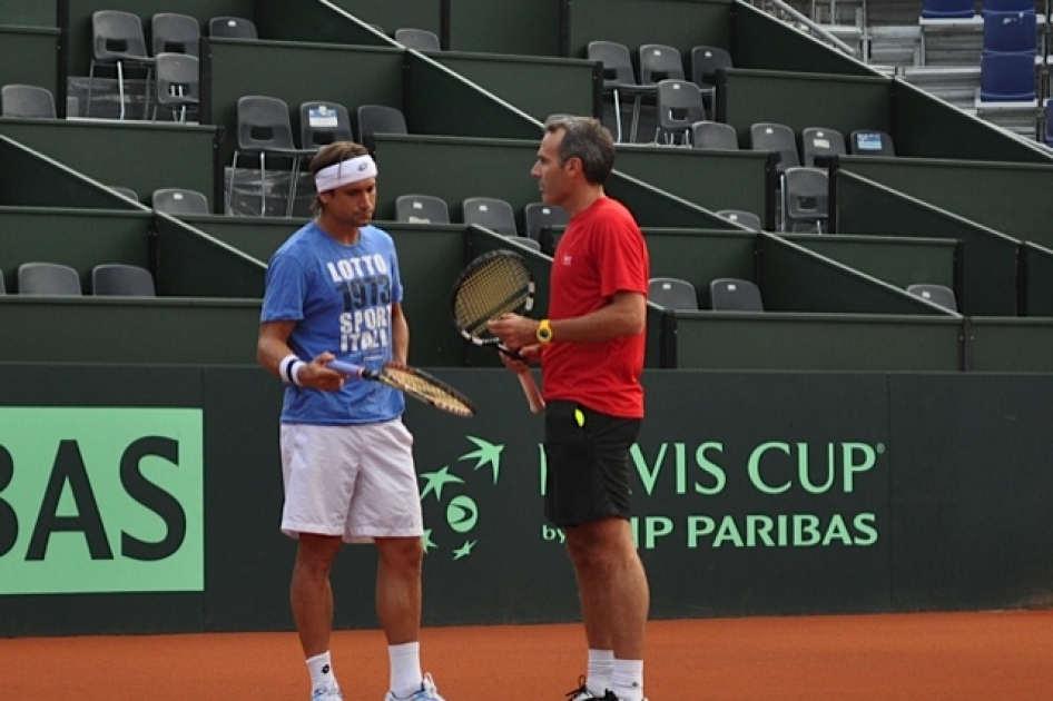 David Ferrer se entrena en Gijn 24 horas despus de jugar las semis del US Open