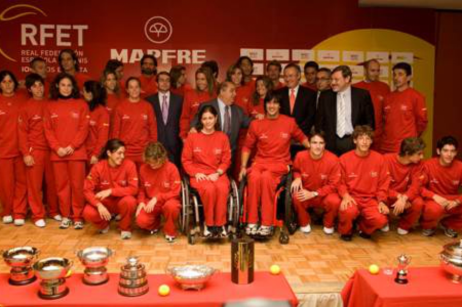 La RFET presenta las selecciones espaolas de tenis y su acuerdo con Mapfre