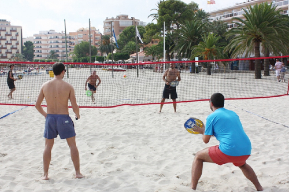Álex Mompó y Antonio Ridao ganan el primer internacional de tenis playa de Baleares