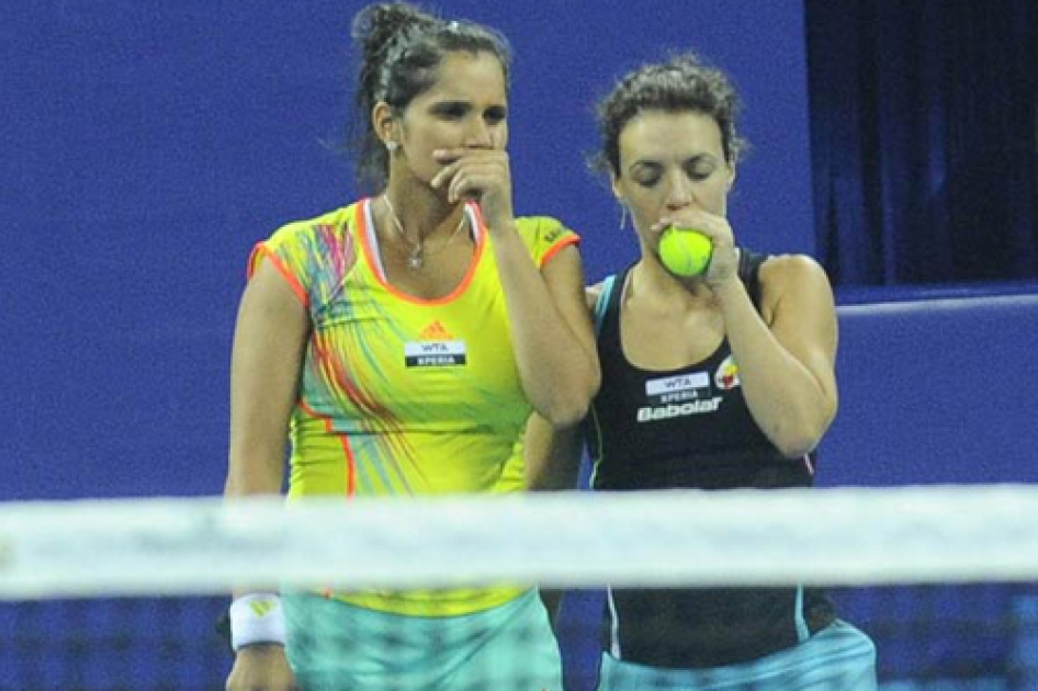Nuria Llagostera cede en la final de dobles de Beijing junto a la india Sania Mirza