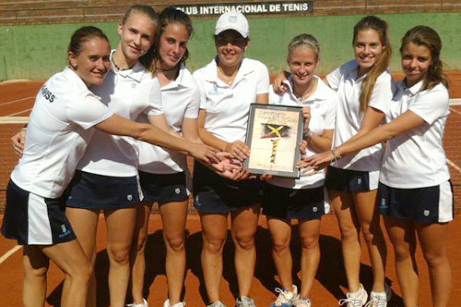 El Real Zaragoza CT se proclama Campen  de Espaa Femenino B ante el Club Espaol de Tenis  