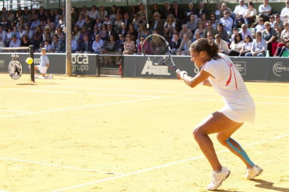 Estrella Cabeza cede en la final del internacional de Sevilla ante la brasilea Teliana Pereira