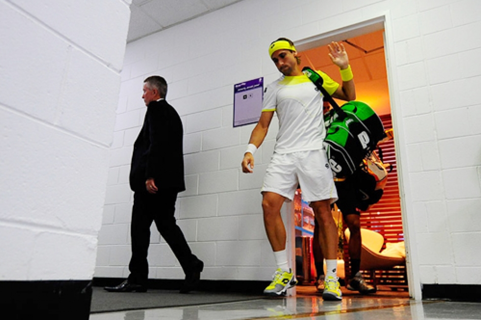 Ferrer cede en tres sets ante Djokovic y queda fuera de su primera final de Grand Slam en Australia