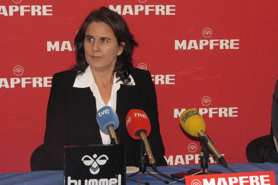 Domínguez, Soler, Llagostera y Torró, formarán el equipo español de Fed Cup ante Ucrania Domínguez, Soler, Llagostera y Torró, formarán el equipo español de Fed Cup ante Ucrania