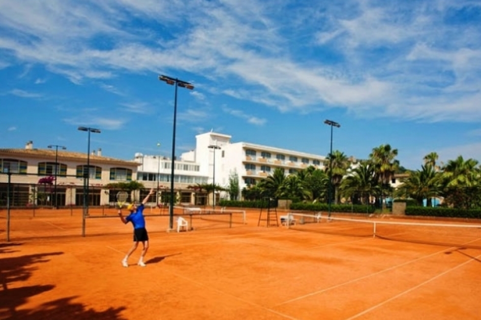 Mallorca iza el teln de torneos internacionales en Espaa con el primer Futures