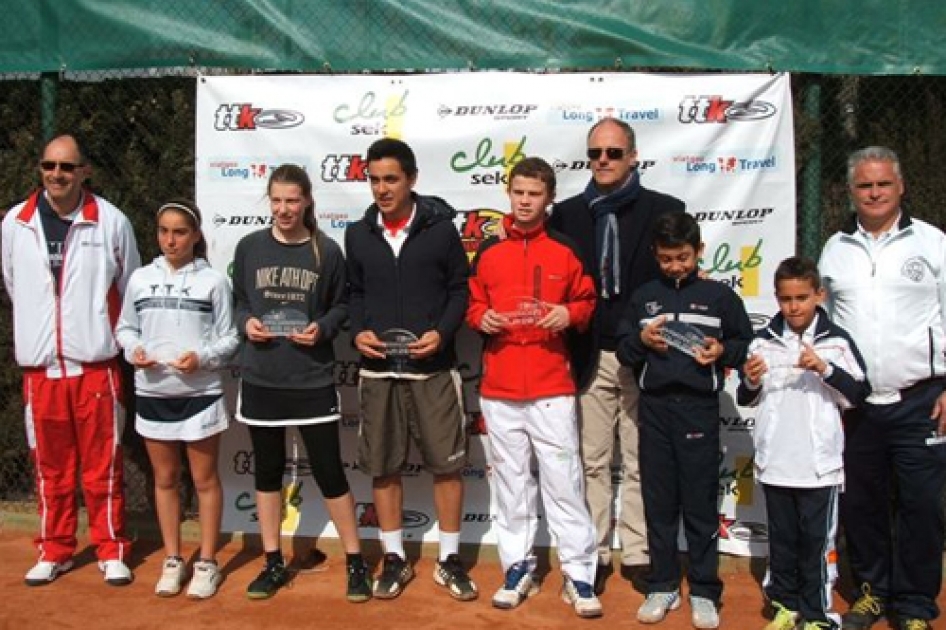 Ganadores infantiles y benjamines del primer torneo juvenil TTK Warriors Tour en Zaragoza