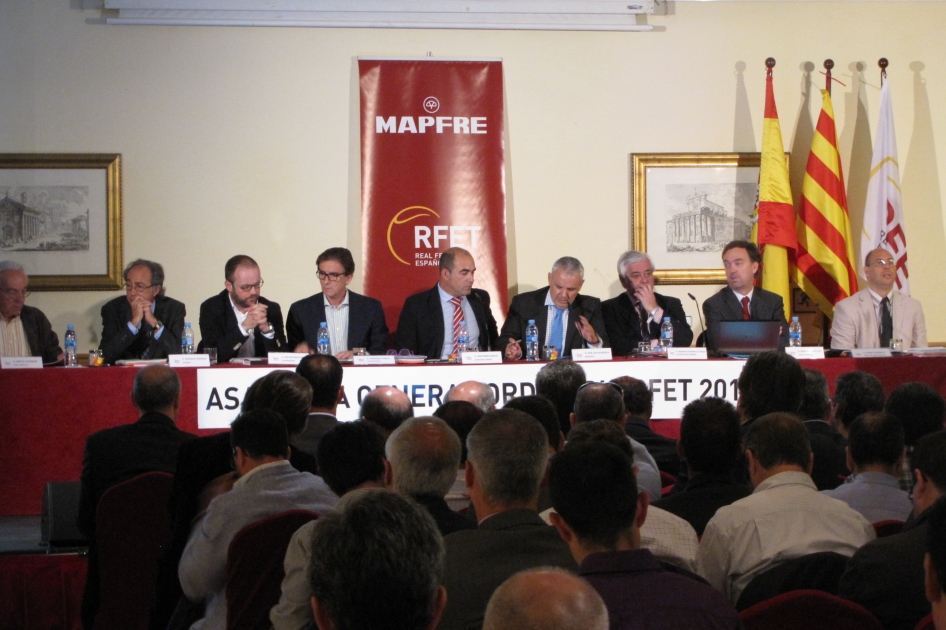 Se celebra la Asamblea General de la RFET en Barcelona y son aprobados los nuevos estatutos