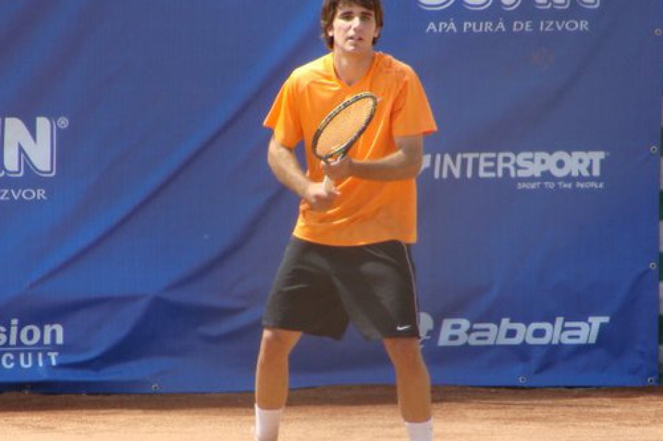 Jordi Samper firma su sexto triunfo de la temporada en el Futures de Xàtiva Jordi Samper firma su sexto triunfo de la temporada en el Futures de Xàtiva