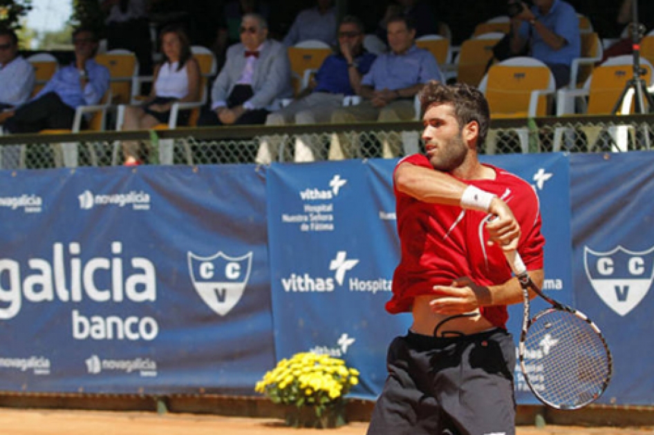 Marc Giner se ve superado por el venezolano Ricardo Rodrguez en la final del Futures de Vigo