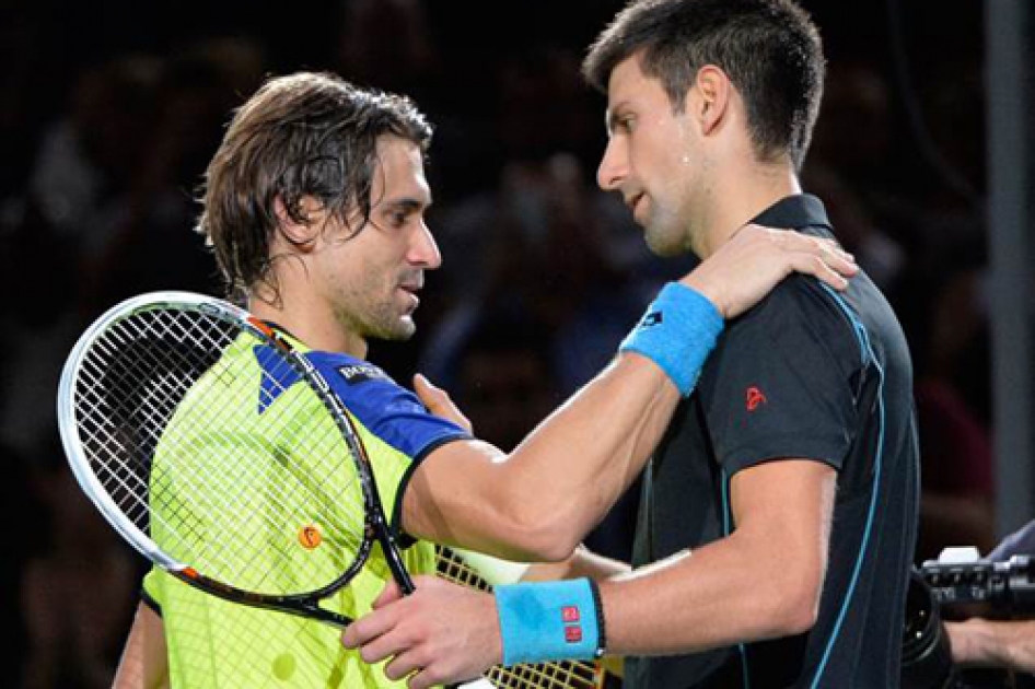 David Ferrer se ve superado por Novak Djokovic en la final del Masters de Pars-Bercy