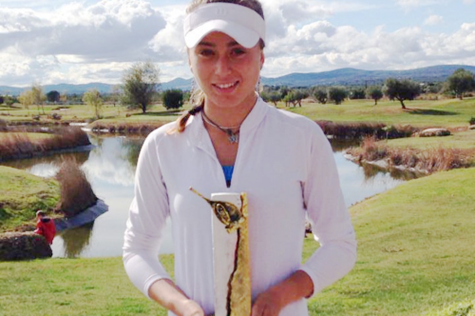 Paula Badosa conquista su primer título profesional en Sant Jordi ante Lucía Cervera Paula Badosa conquista su primer título profesional en Sant Jordi ante Lucía Cervera