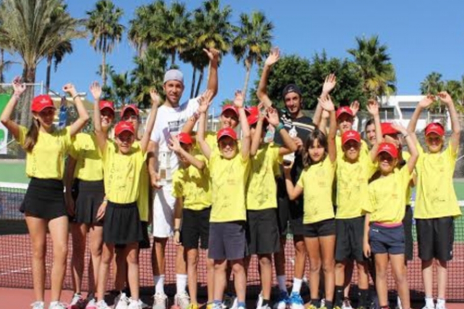 Jos Checa logra su sexto ttulo del ao en el torneo que cierra el calendario de Futures en Lanzarote