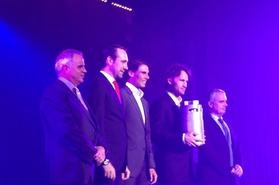 Carlos Moyá recibe el premio Samaranch en Palma de Mallorca Carlos Moyá recibe el premio Samaranch en Palma de Mallorca