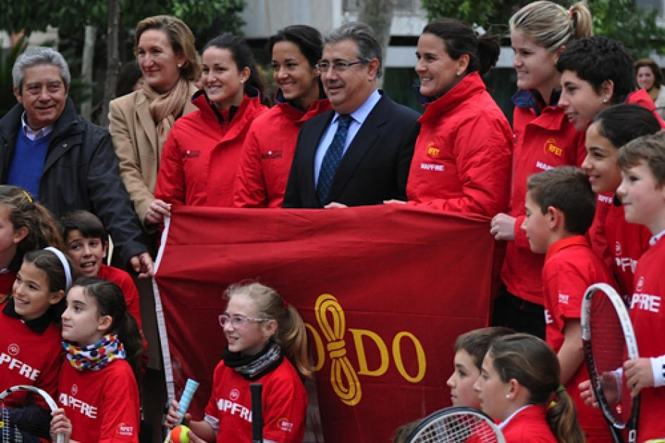 España prepara la eliminatoria de Fed Cup en Sevilla pendiente del cielo