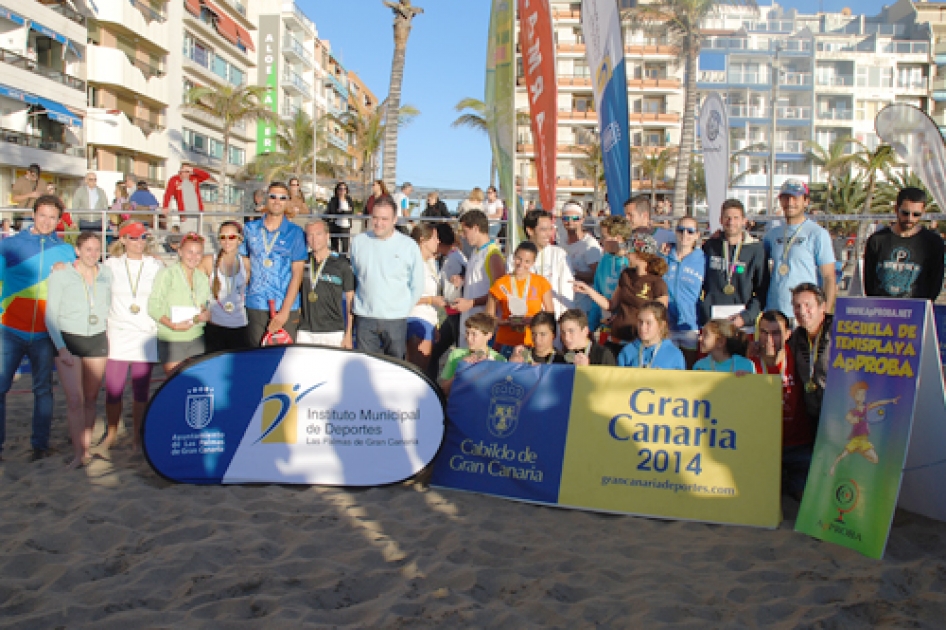 Victoria de Grimanesa Santana y Carolina Miranda en el primer torneo internacional de Gran Canaria