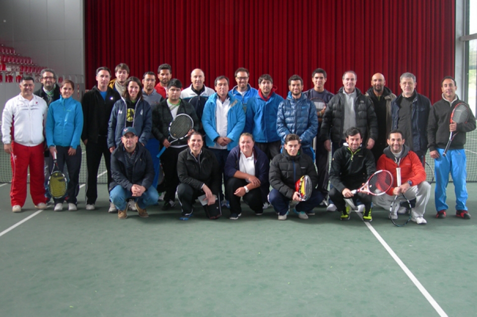 Gran participacin en el Curso Nacional Tcnico Especialista en Psicologa Aplicada al Tenis celebrado en Madrid