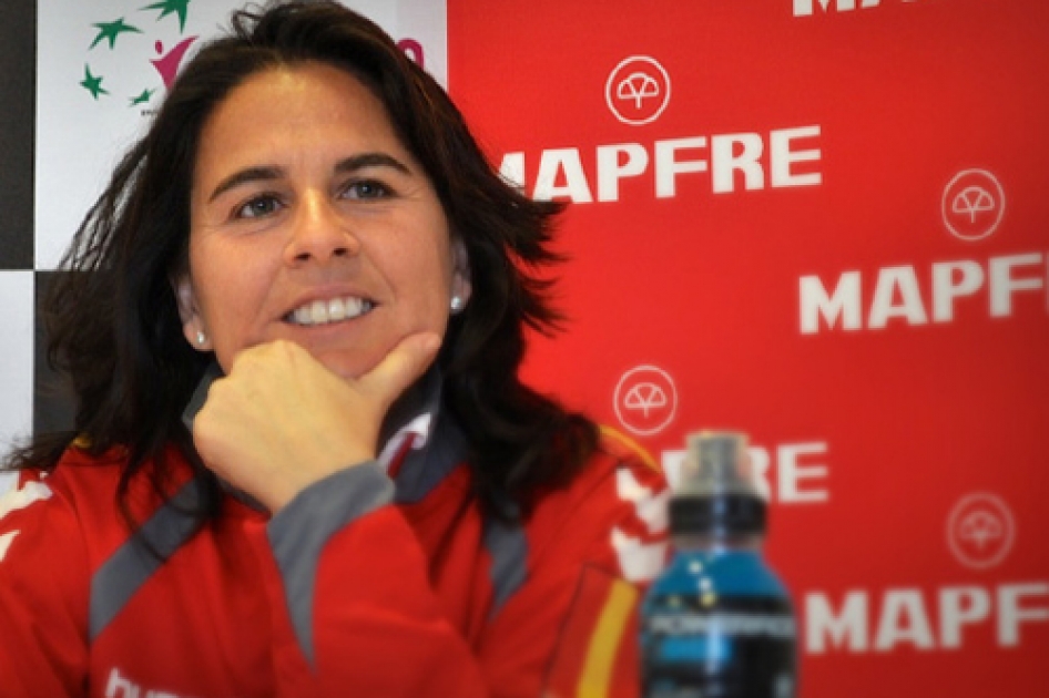 Anabel Medina, M Teresa Torr, Silvia Soler y Estrella Cabeza, equipo de Fed Cup ante Polonia