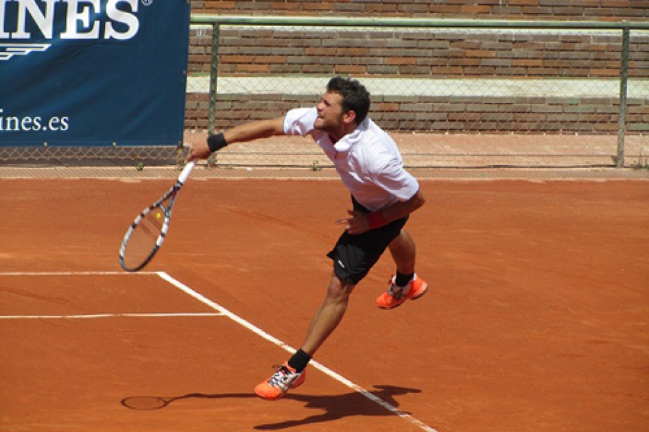 Ricardo Ojeda supera a Iván Arenas en la final del primer Futures de Madrid Ricardo Ojeda supera a Iván Arenas en la final del primer Futures de Madrid