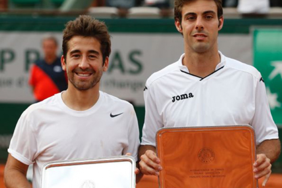 Marcel Granollers y Marc López ceden su primera final de Grand Slam en París Marcel Granollers y Marc López ceden su primera final de Grand Slam en París