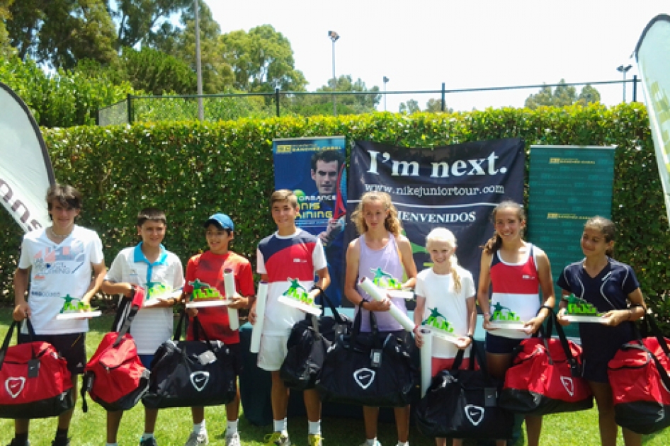 Carlos Lpez, Carla Girbau, Diego Barreto y Clara De Santiago se llevan el segundo Nike Junior Tour en Barcelona 