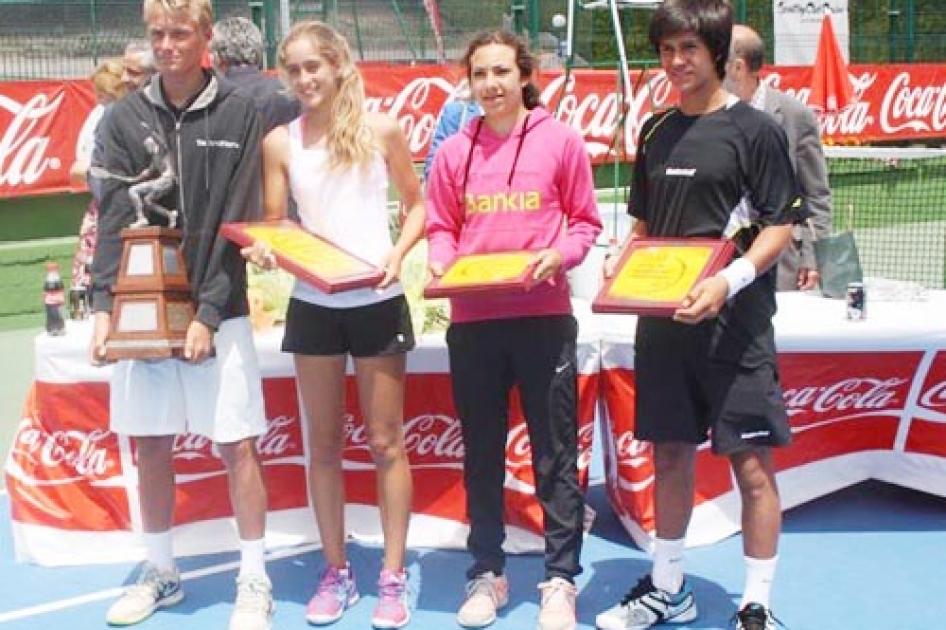 Nicola Kuhn y Carlota Molina se proclaman Campeones de Espaa Infantiles en A Corua