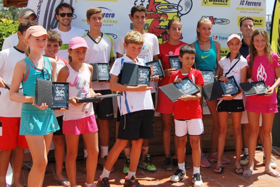 Vencedores de la dcima etapa del circuito juvenil TTK Warriors Tour en Valencia