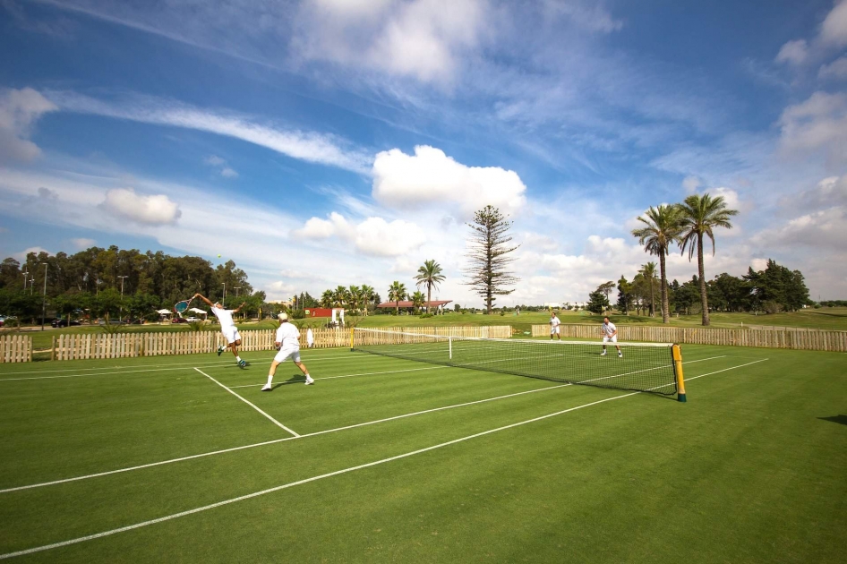 Hoy se inaugura en Puerto Real (Cádiz) el Villanueva Lawn Tennis Club, el único club con pistas de hierba natural en Andalucía Hoy se inaugura en Puerto Real (Cádiz) el Villanueva Lawn Tennis Club, el único club con pistas de hierba natural en Andalucía