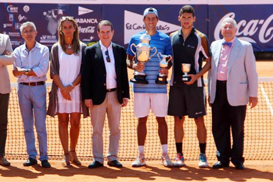 Juan Samuel Arauzo se ve superado por el argentino Mateo Nicols Martnez en la final del Futures de Vigo